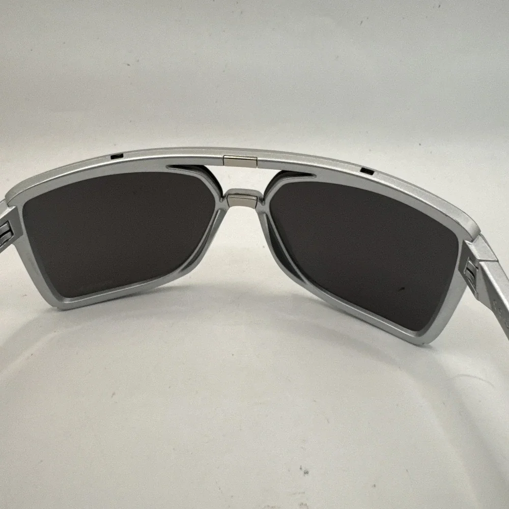 Oakley Castel Sunglasses Matte X Silver Prizm Black OO9147-0763